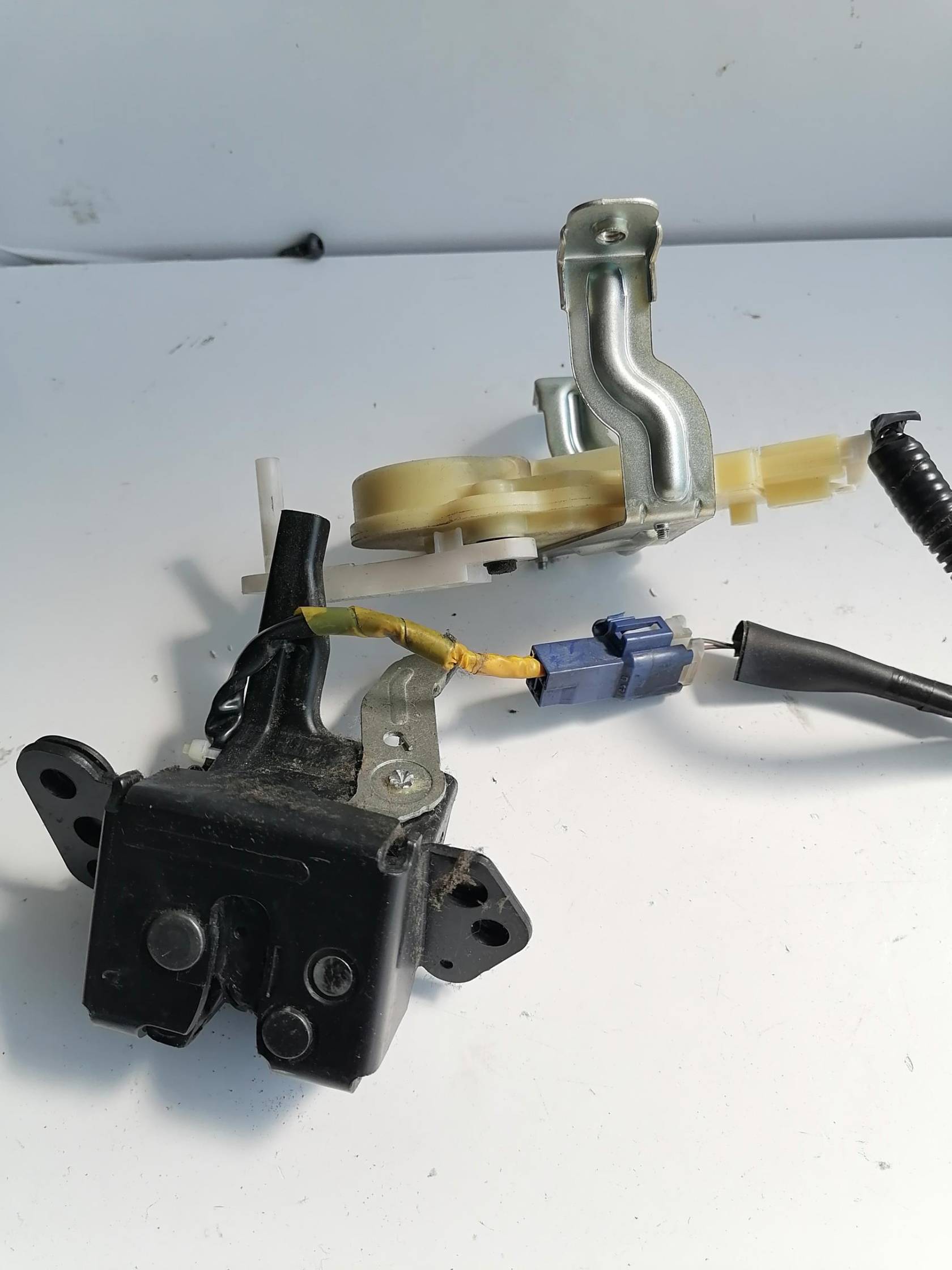 Serratura portello post.